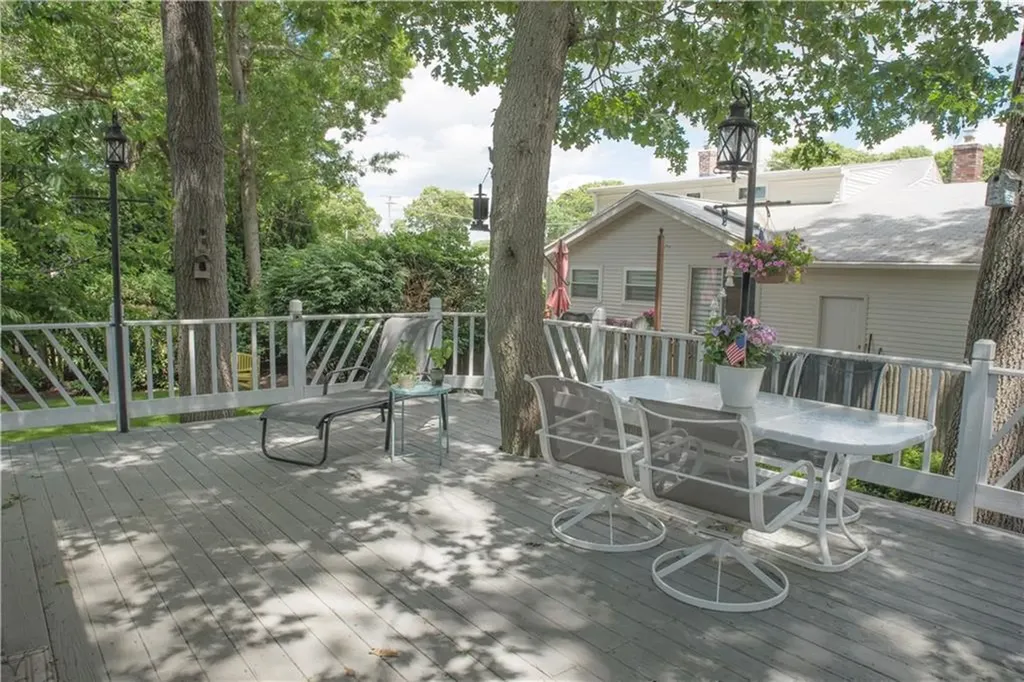 96 Naples Avenue Warwick RI 02886