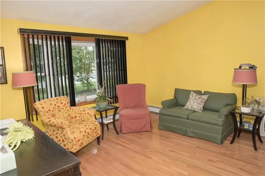 96 Naples Avenue Warwick RI 02886