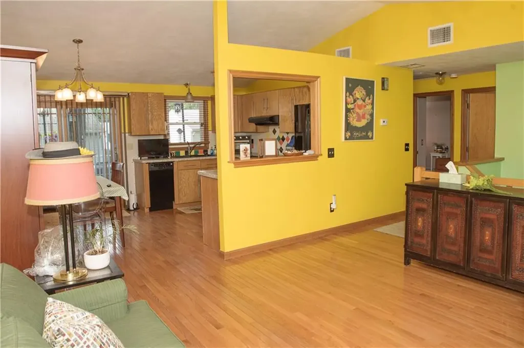 96 Naples Avenue Warwick RI 02886