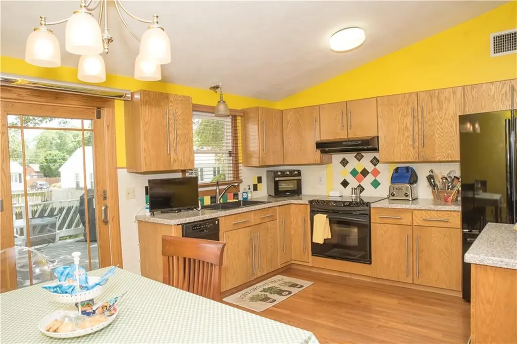 96 Naples Avenue Warwick RI 02886