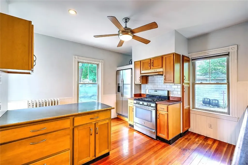 133 Lexington Avenue Providence RI 02907