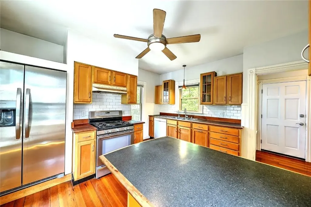 133 Lexington Avenue Providence RI 02907
