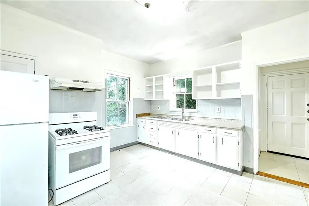 133 Lexington Avenue Providence RI 02907