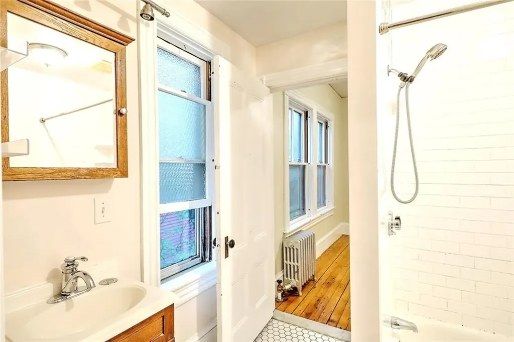 133 Lexington Avenue Providence RI 02907