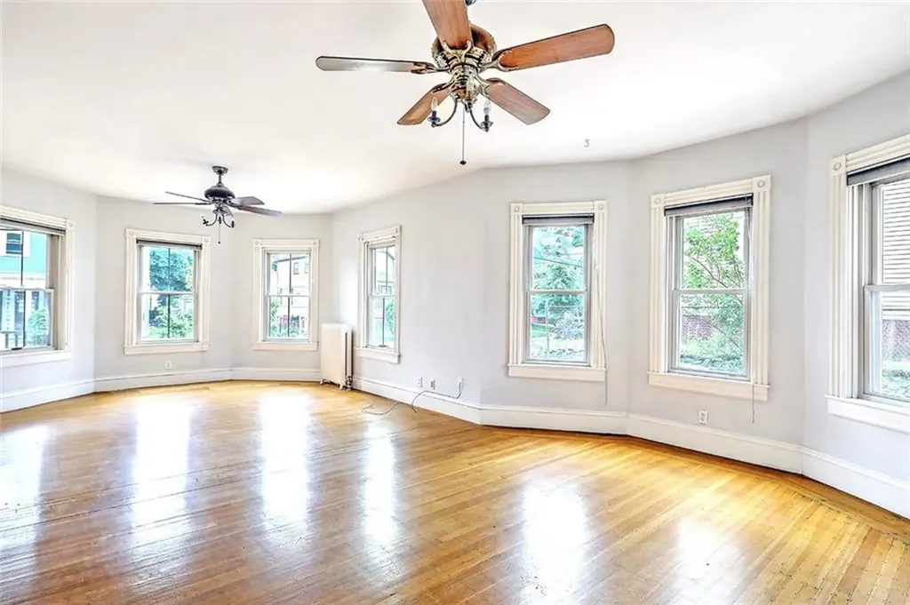 133 Lexington Avenue Providence RI 02907