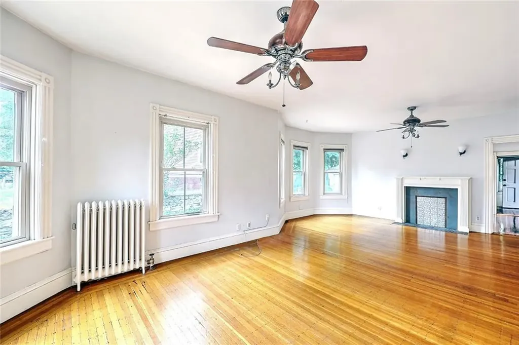 133 Lexington Avenue Providence RI 02907
