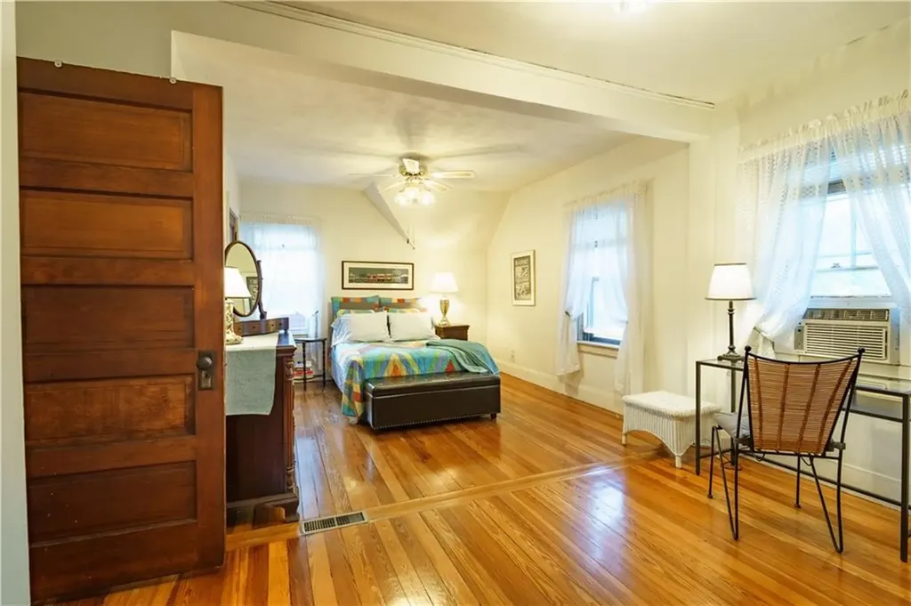 20 Glendale Avenue Providence RI 02906