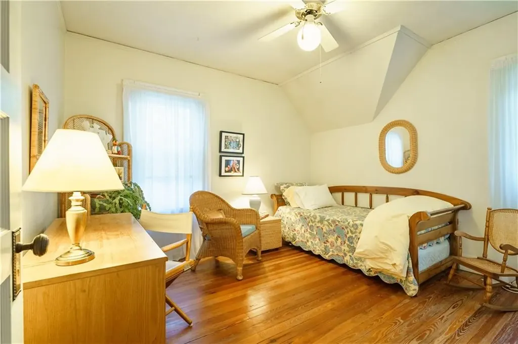 20 Glendale Avenue Providence RI 02906
