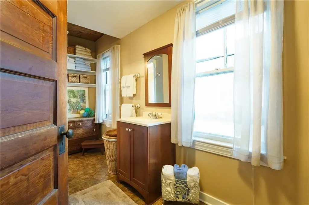 20 Glendale Avenue Providence RI 02906