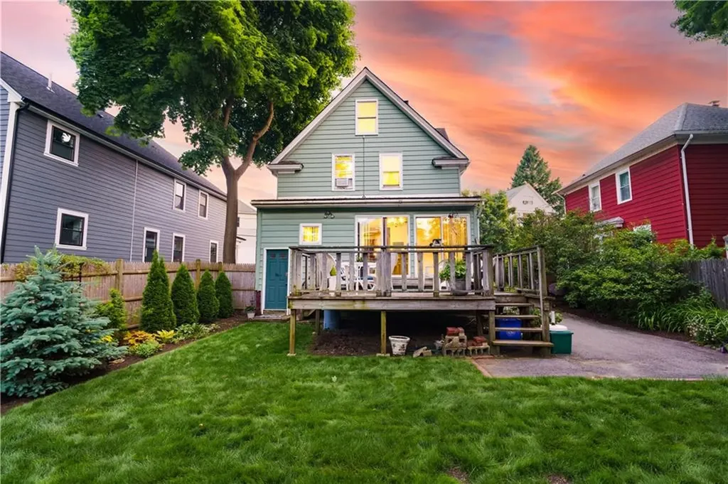 20 Glendale Avenue Providence RI 02906