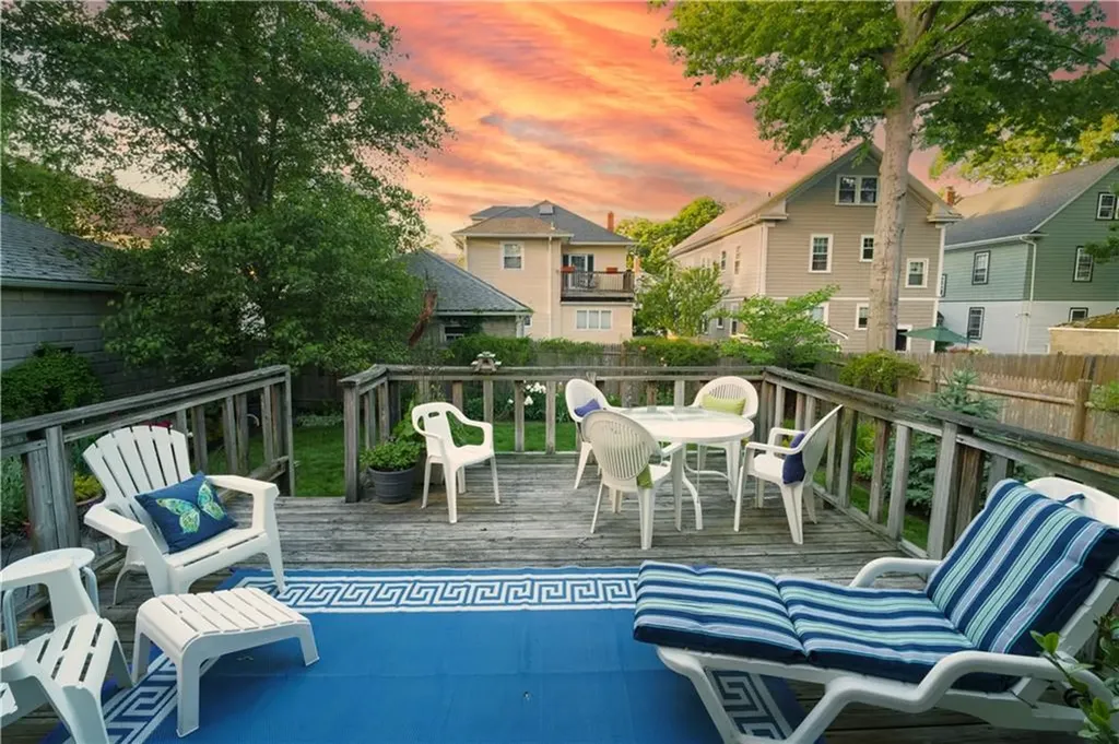 20 Glendale Avenue Providence RI 02906