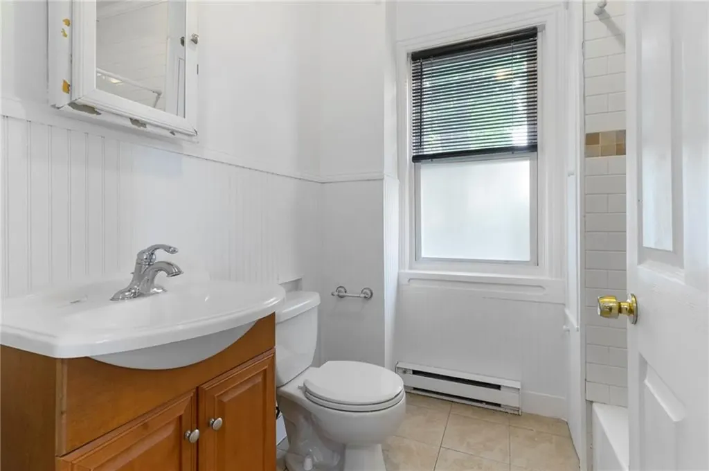 82 Sycamore Street Providence RI 02909