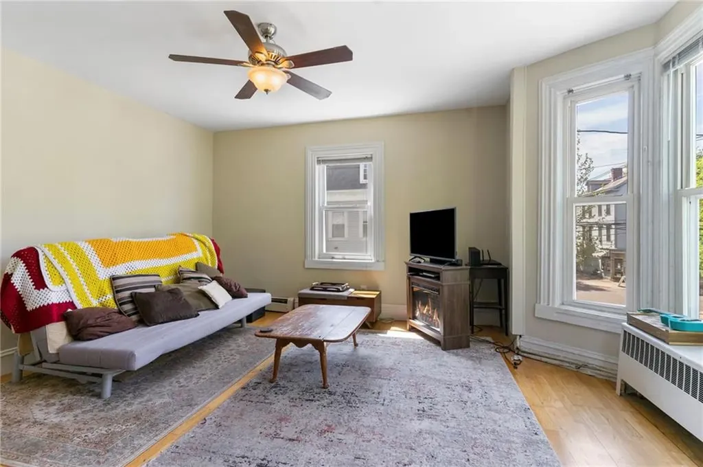 82 Sycamore Street Providence RI 02909