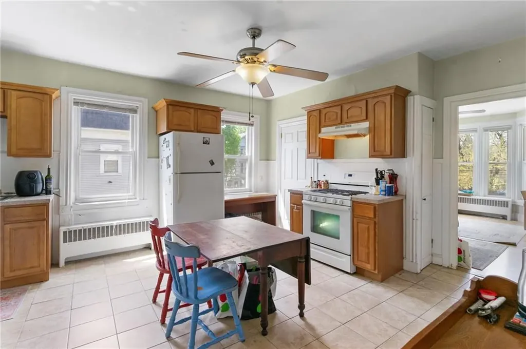 82 Sycamore Street Providence RI 02909