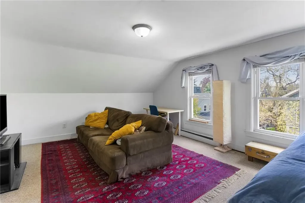 82 Sycamore Street Providence RI 02909
