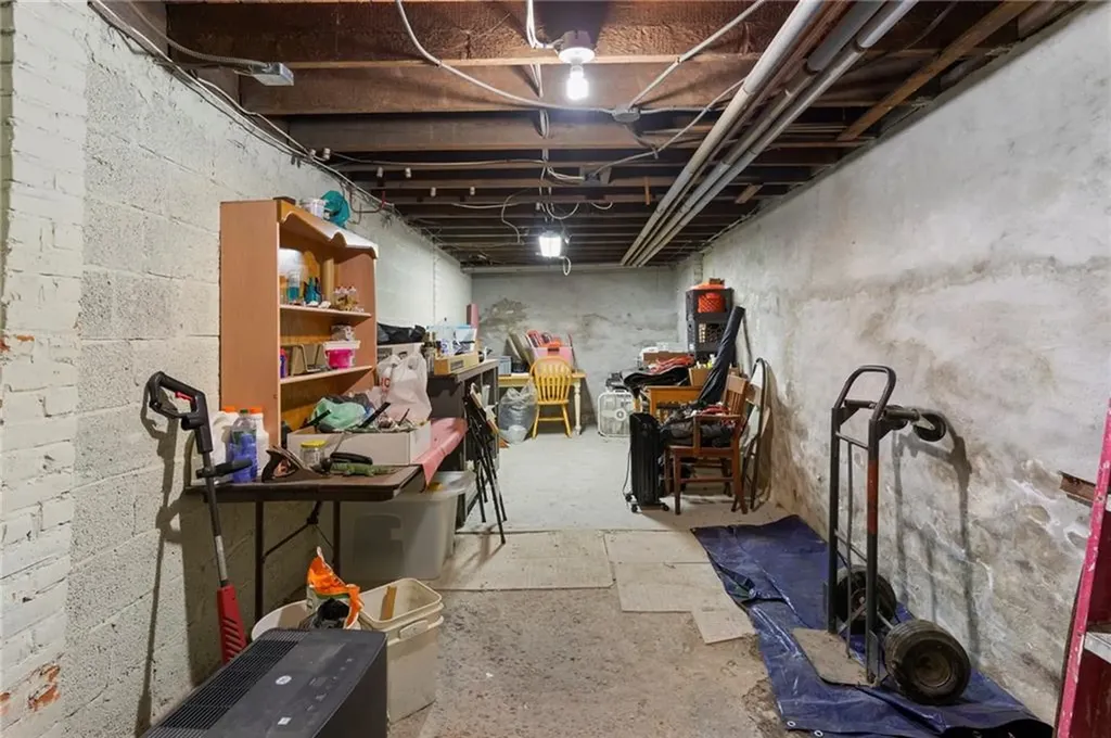82 Sycamore Street Providence RI 02909