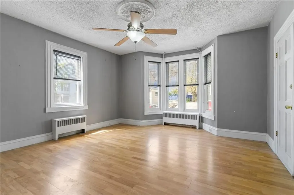 82 Sycamore Street Providence RI 02909