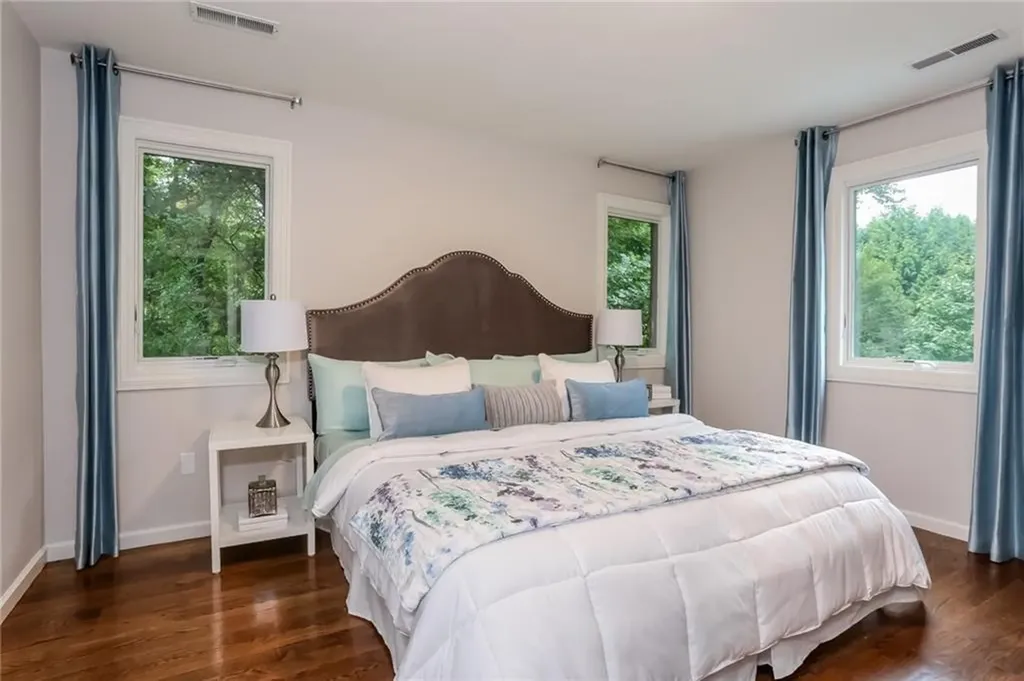 25 Wapping Road Portsmouth RI 02871