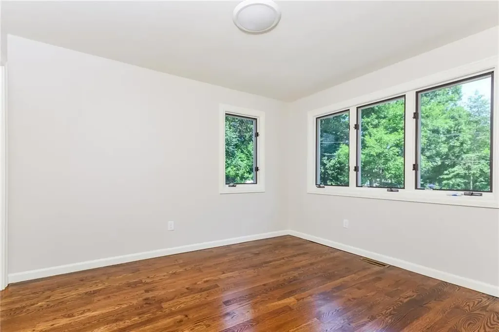 25 Wapping Road Portsmouth RI 02871