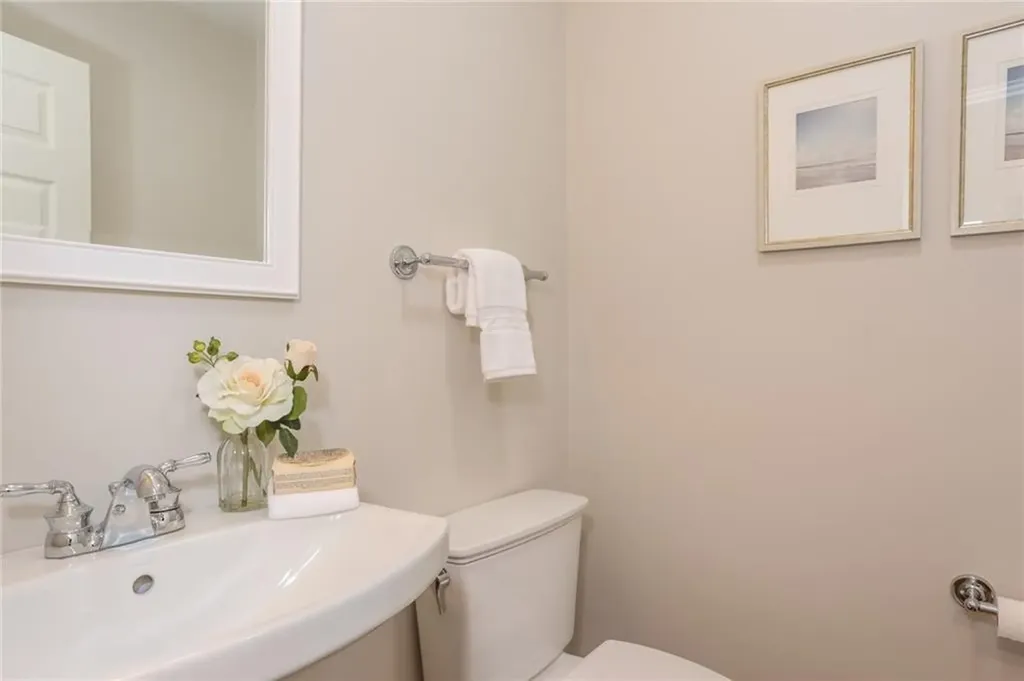 25 Wapping Road Portsmouth RI 02871