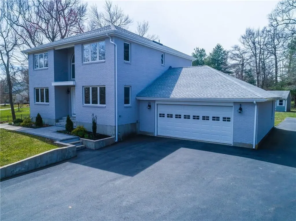 25 Wapping Road Portsmouth RI 02871