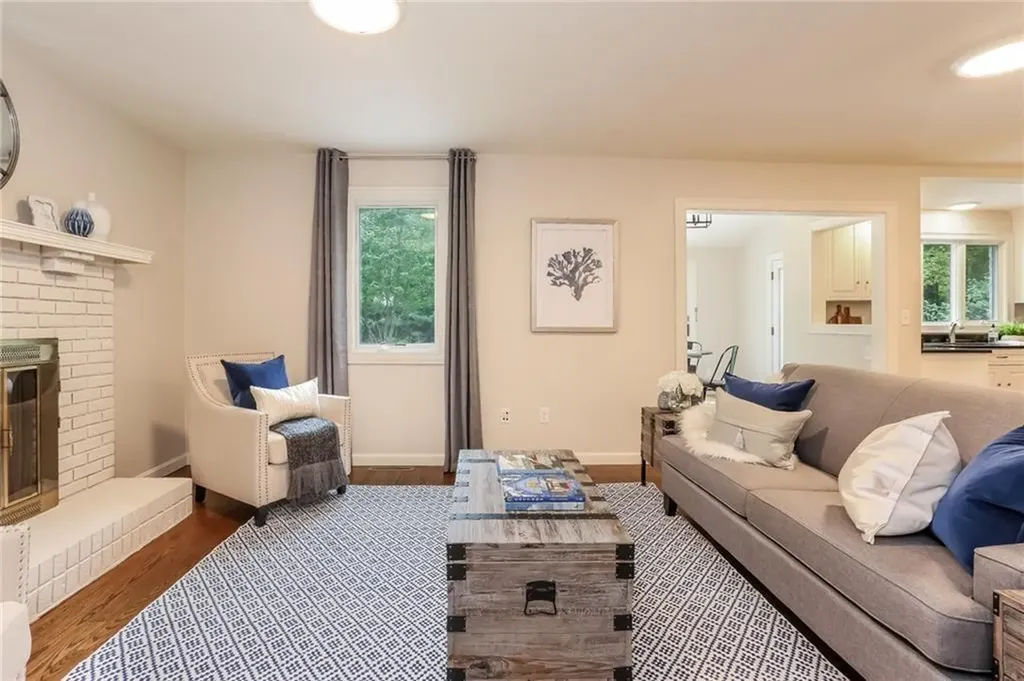 25 Wapping Road Portsmouth RI 02871