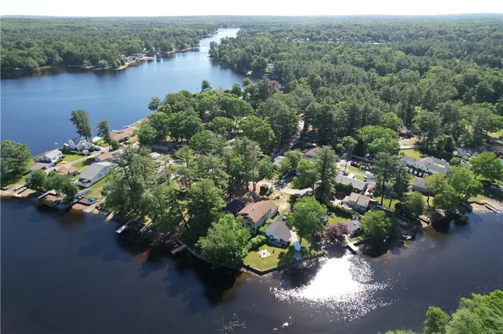 409 Shady Valley Road Coventry RI 02816