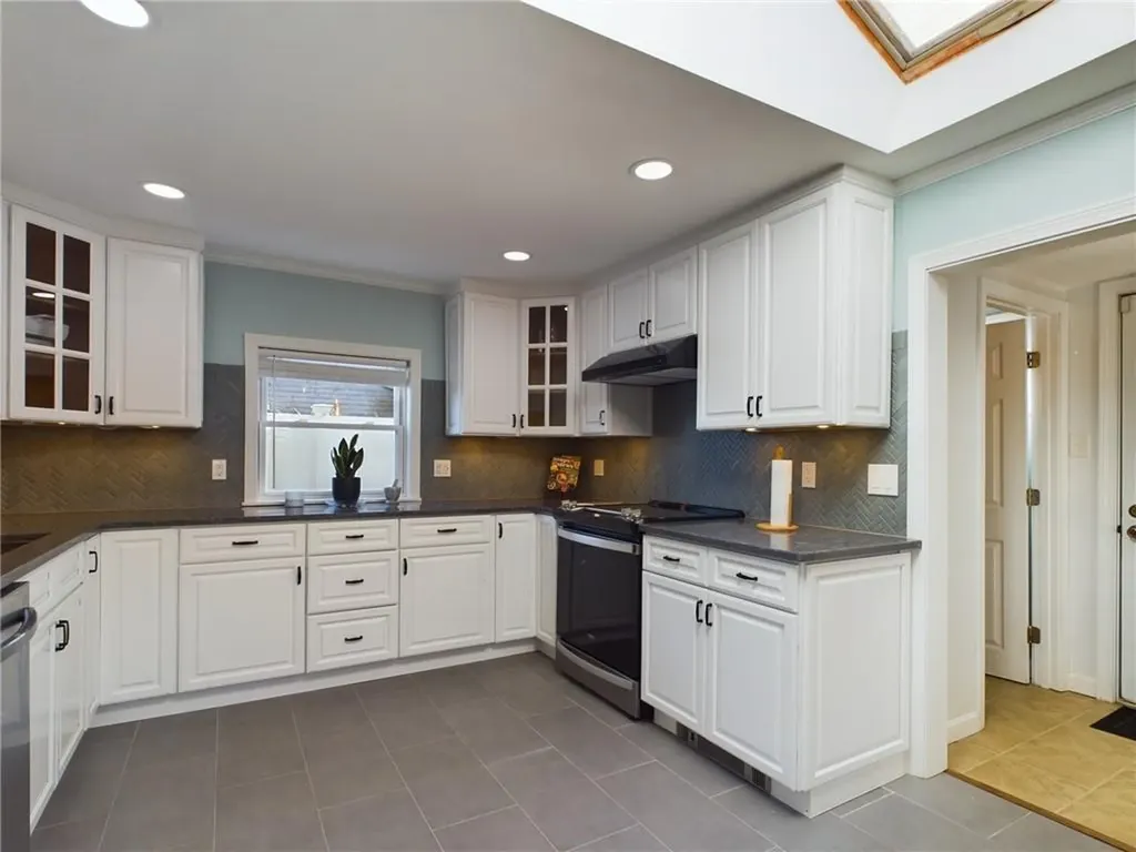 409 Shady Valley Road Coventry RI 02816