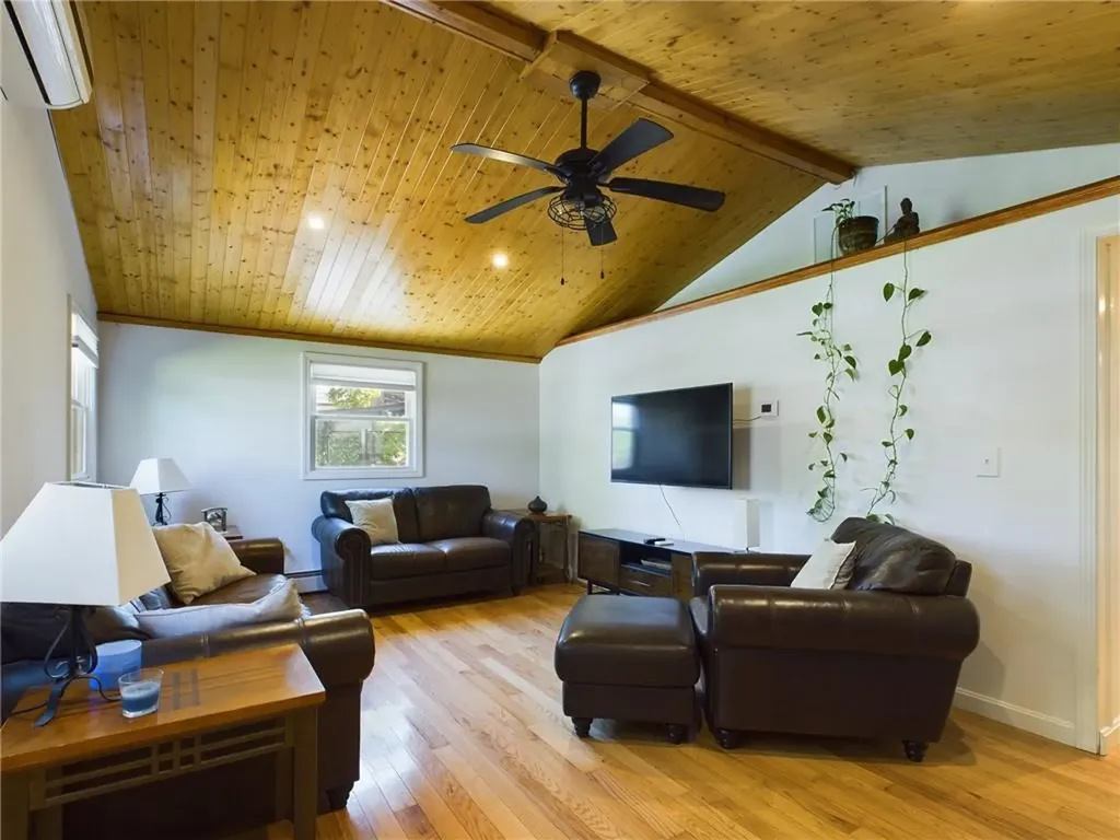409 Shady Valley Road Coventry RI 02816