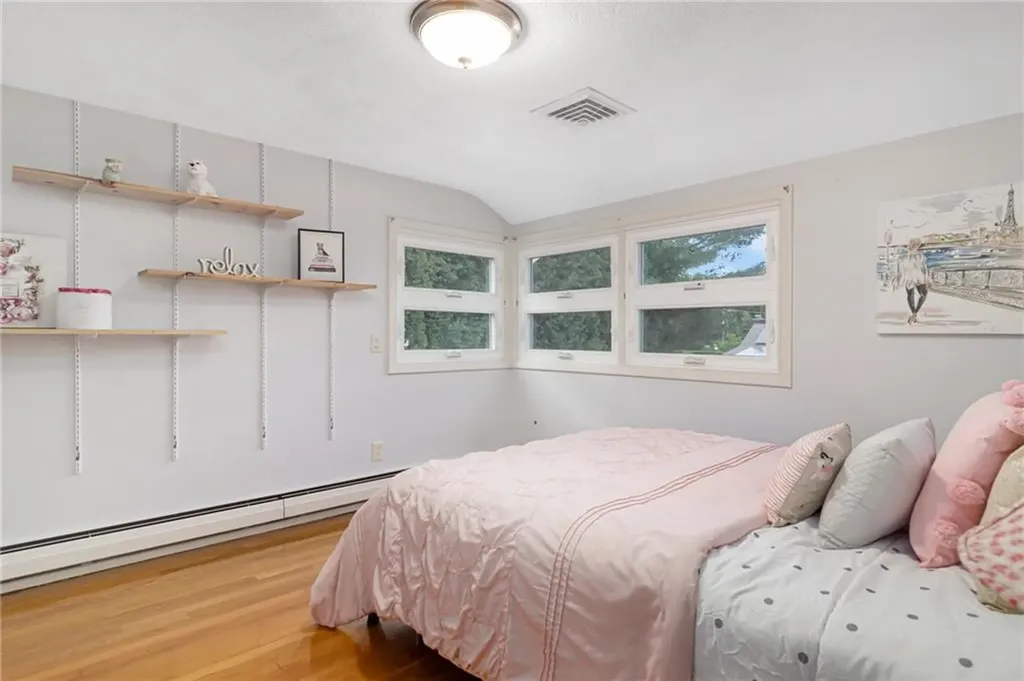 17 Longview Drive Cranston RI 02920