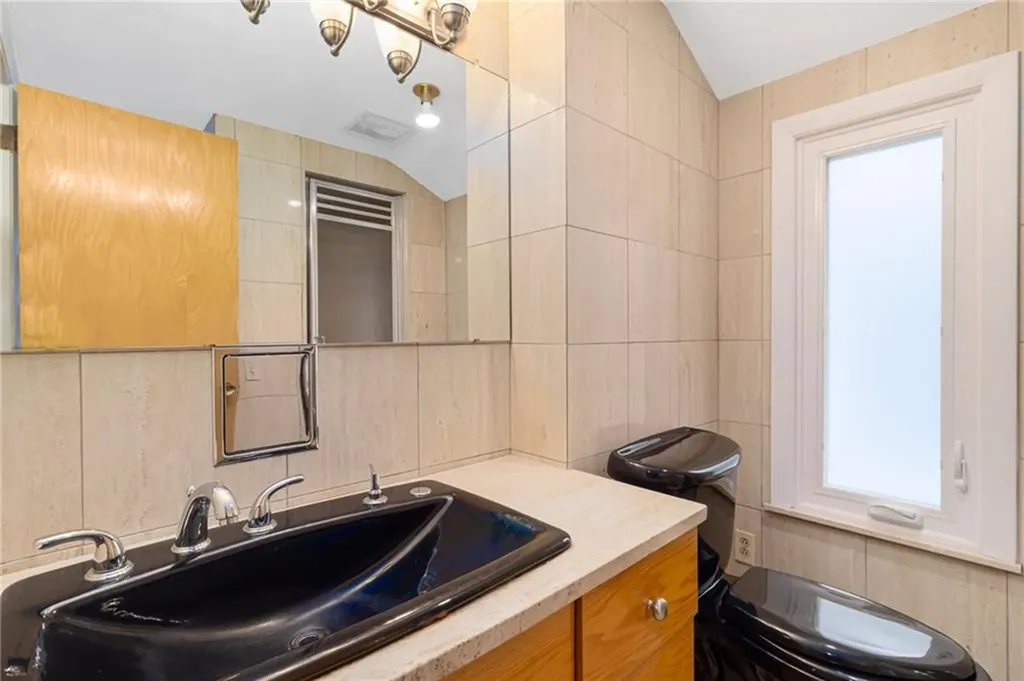 17 Longview Drive Cranston RI 02920