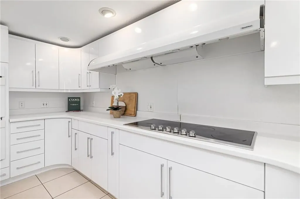17 Longview Drive Cranston RI 02920