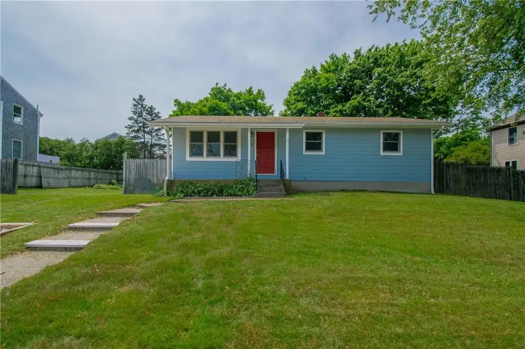 58 Islington Avenue Portsmouth RI 02871