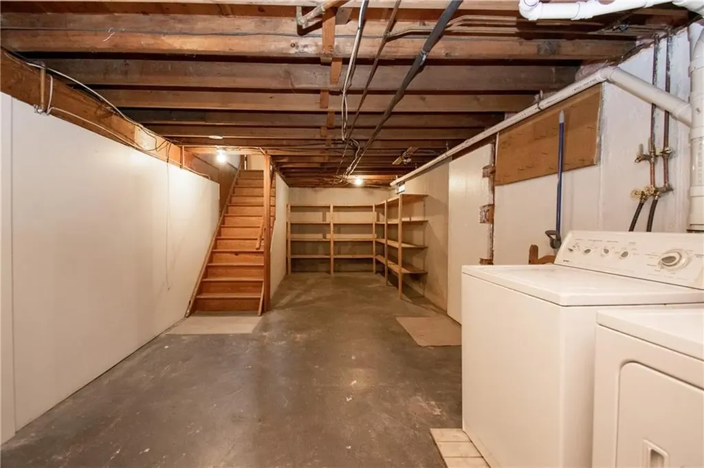 58 Islington Avenue Portsmouth RI 02871