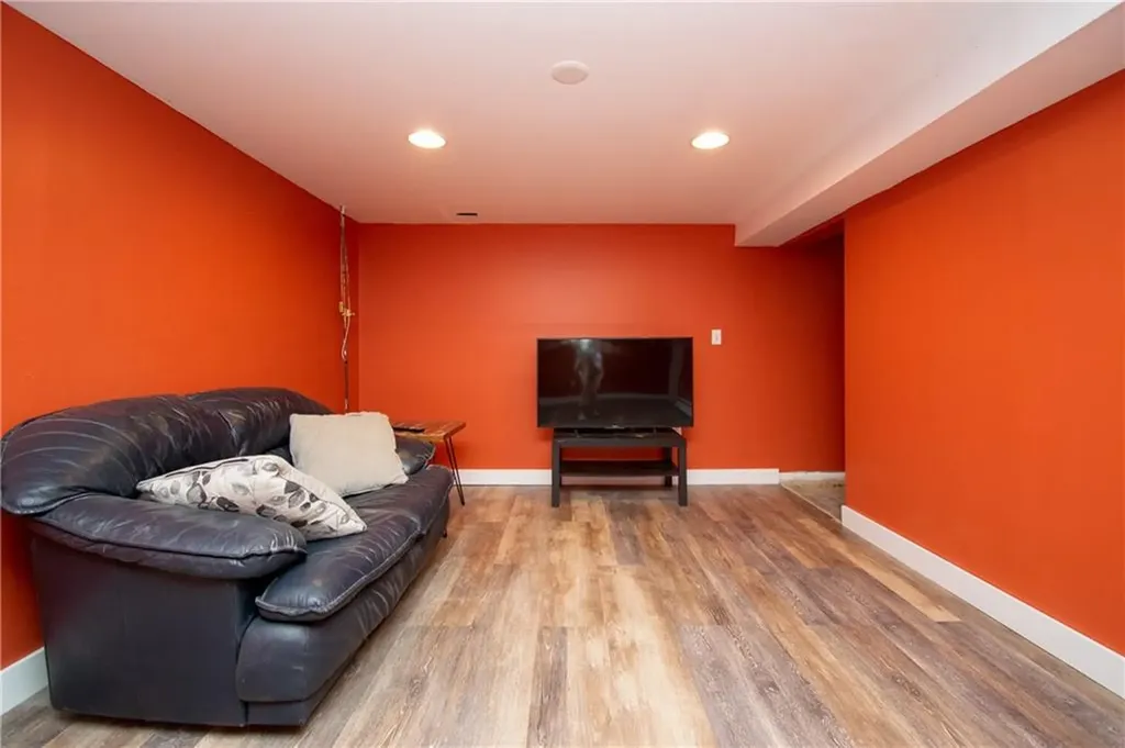58 Islington Avenue Portsmouth RI 02871