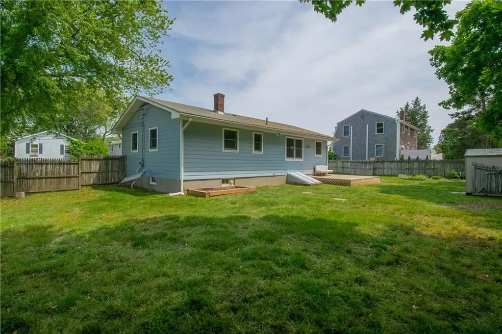 58 Islington Avenue Portsmouth RI 02871