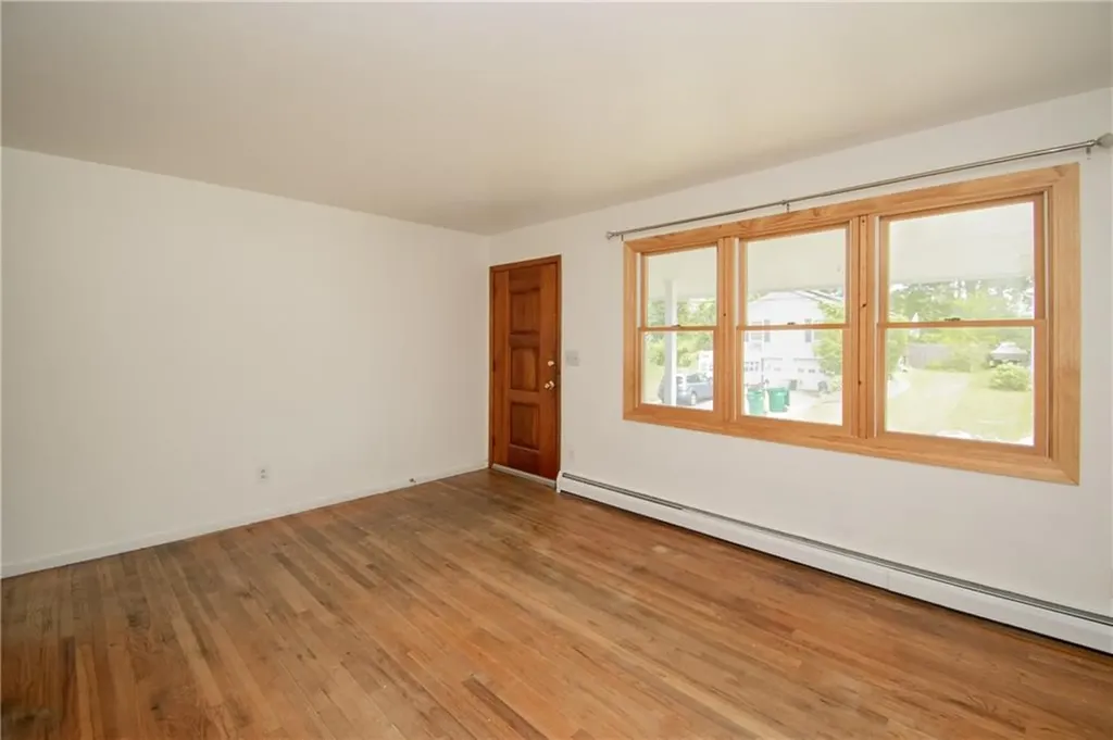 58 Islington Avenue Portsmouth RI 02871