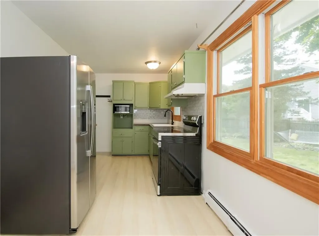 58 Islington Avenue Portsmouth RI 02871