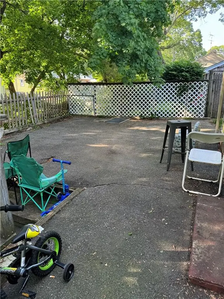 139 Lancaster Avenue Warwick RI 02886