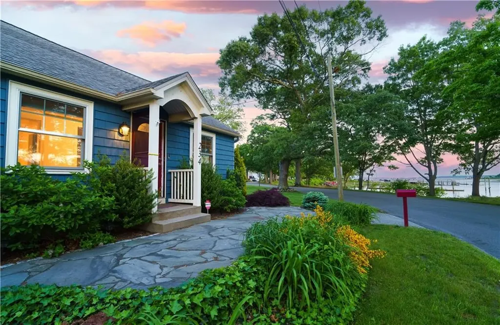 234 Sea View Drive Warwick RI 02889