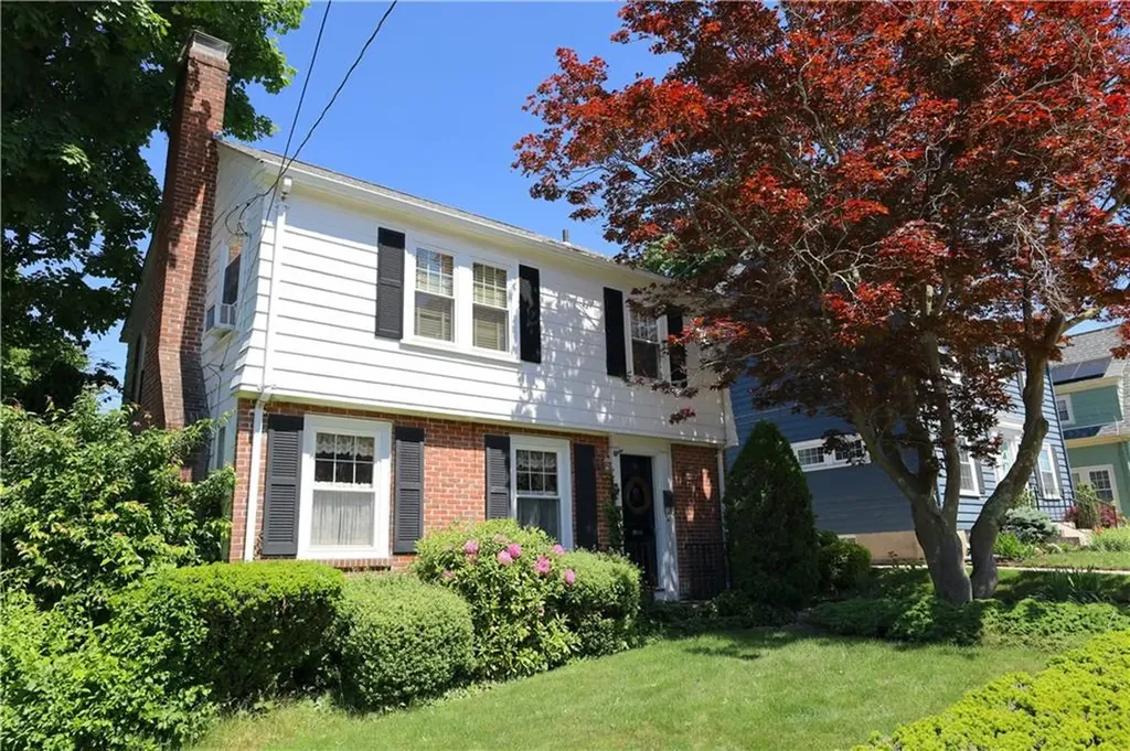 19 Doylston Drive Cranston RI 02905