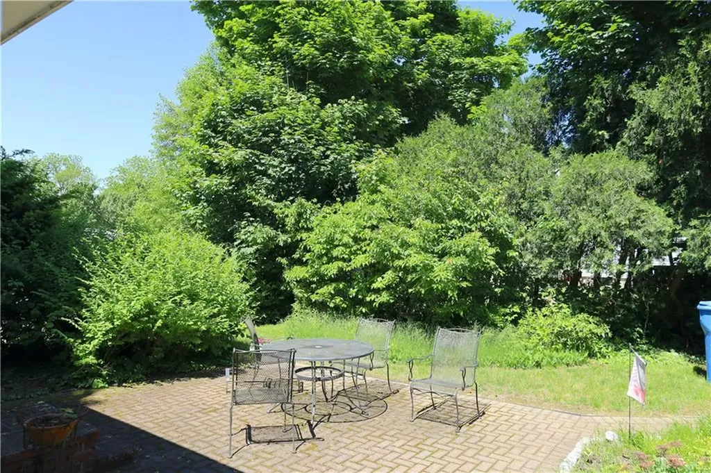 19 Doylston Drive Cranston RI 02905