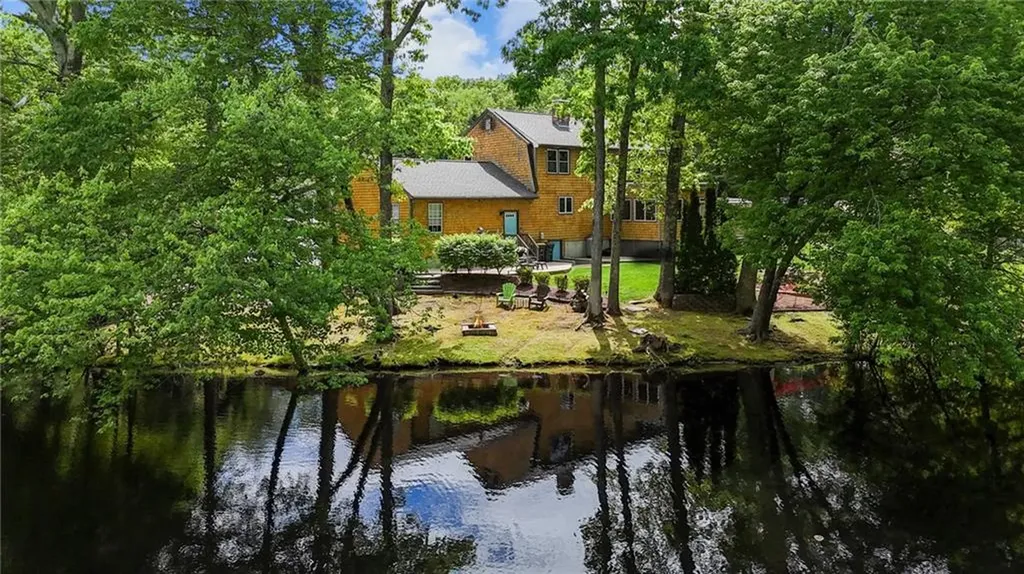 151 Indian Run Trail Smithfield RI 02917