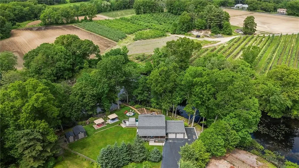 151 Indian Run Trail Smithfield RI 02917