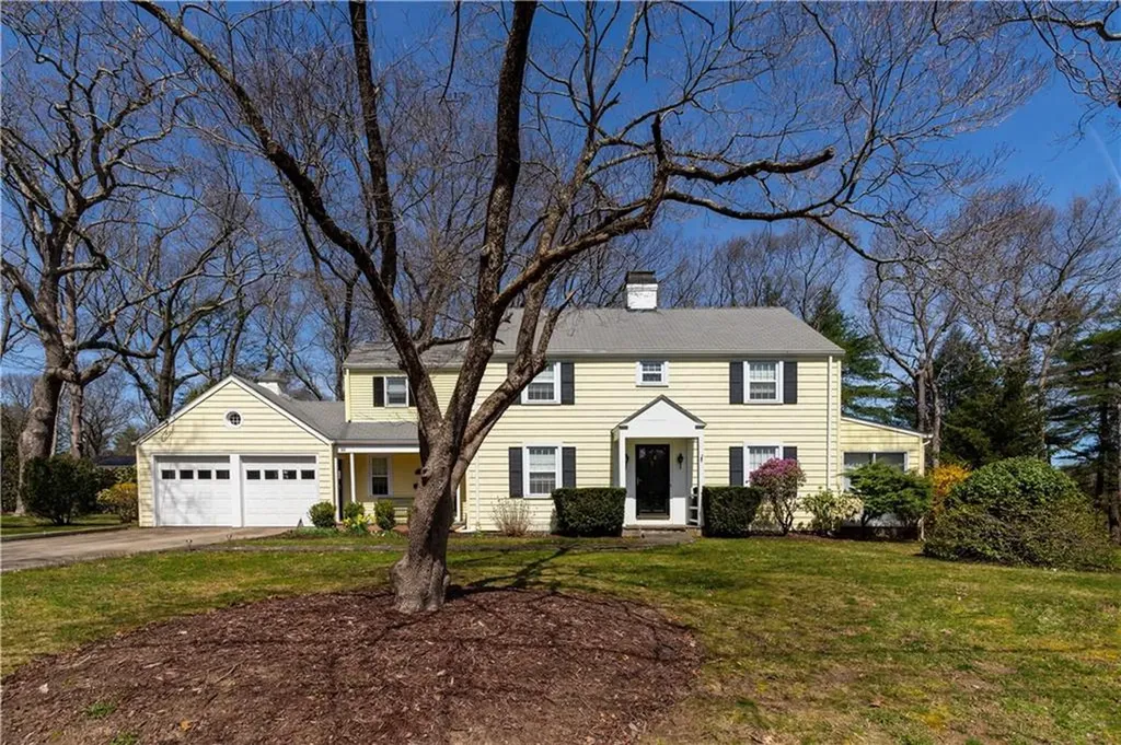 263 Crestwood Road Warwick RI 02886