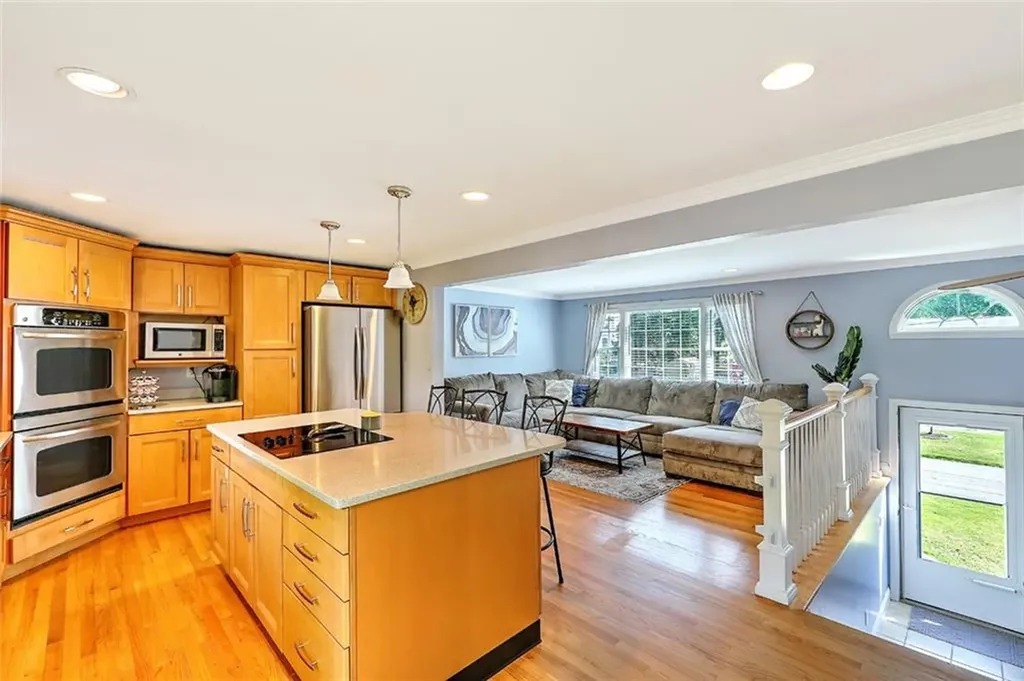 50 Larochelle Avenue Warwick RI 02889