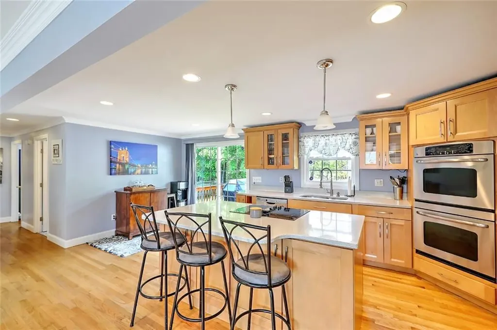 50 Larochelle Avenue Warwick RI 02889