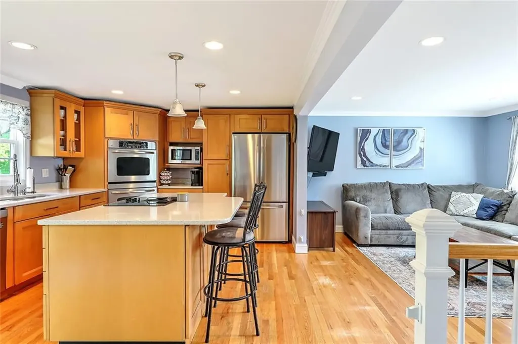 50 Larochelle Avenue Warwick RI 02889