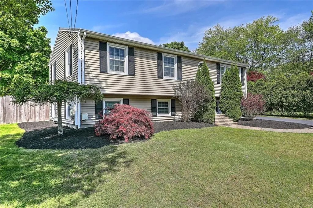 50 Larochelle Avenue Warwick RI 02889