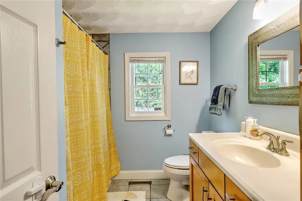 50 Larochelle Avenue Warwick RI 02889